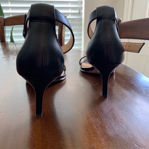 Talbots Trulli heel in black - size 7M - Picture 8 of 13